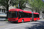 Volvo Hybridbus 881, auf der Tramersatz Linie 7A fährt am 09.07.2024 durch die Bundesgasse. Aufnahme Bern.