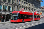 Hess Trolleybus 33, auf der Linie 12, bedient am 09.07.2024 die Haltestelle Bärenplatz. Aufnahme Bern. 