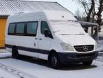 Mercedes Sprinter von Becker-Strelitz Reisen aus Deutschland in Neustrelitz am 17.12.2022