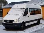 Mercedes Sprinter von Becker-Strelitz Reisen aus Deutschland in Neustrelitz am 17.12.2022