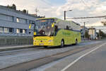 Mercedes-Benz Tourismo von Paznauntaler (LA-PVU25) als Schienenersatzverkehr in Innsbruck, Kranebitter Allee. Aufgenommen 28.8.2024.