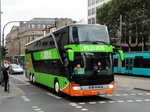 Flixbus Setra Doppeldecker am 13.10.16 in Frankfurt am Main. Gruß an der Fahrer
