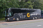 Van Hool EX, von gneraltour, stand am Straenrand in Maastricht.