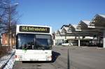 Bus Schwarzenberg / Bus Erzgebirge: MAN EL (ASZ-BV 41) sowie MAN NL der RVE (Regionalverkehr Erzgebirge GmbH), aufgenommen im Februar 2018 am Bahnhof von Schwarzenberg / Erzgebirge.