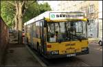 Im Schienenersatzverkehr zwischen Nldnerplatz und Karlshorst ist dieser Bus der Fa. Behinderten- und Schlertransporte Else Mack OHG Berlin im Einsatz (B AA 195, gesehen Berlin Nldnerplatz 21.05.2010)