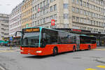 Mercedes Citaro 156, auf der Linie 2, fährt am 24.02.2025 zur Haltestelle beim Bahnhof Biel.