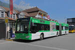 Mercedes Citaro 703 der STI mit der Vaudoise Werbung, auf der Linie 21, wartet am 05.08.2024 an der Endstation beim Bahnhof Interlaken Ost.