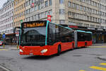 Mercedes Citaro 167, auf der Linie 2, fährt am 24.02.2025 zur Haltestelle beim Bahnhof Biel.