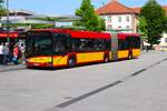 HSB Hanau Solaris Urbino 18 Wagen 84 am 07.06.24 in Hanau Freiheitsplatz