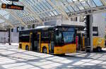 Postauto/Regie Chur GR 81323/PAG-ID: 11708 (Solaris Urbino 8.9LE) am 8.8.2024 beim Bhf.