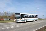 Bus Rheinland-Pfalz: Mercedes-Benz O 407 (KL-EC 48) von Schary-Reisen GbR, aufgenommen im Februar 2024 in Sembach, einer Ortsgemeinde im Landkreis Kaiserslautern.