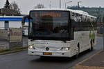 SL 3266, Mercedes Benz Integro von Sales Lentz, bei der Einfahrt zum Busbahnhof II in Ettelbrück. 14.03.2020