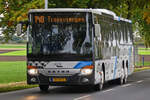 VS 3072, Setra S 418 LE, von Autobus Stephany, bedient die Linie 140 Wiltz - Troisvierges, aufgenommen nahe der Féitsch.