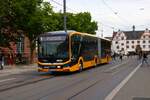 HEAG mobilo MAN Lions City E Wagen 436 am 04.05.24 in Darmstadt Innenstadt