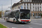 Mercedes Citaro von SWEG, auf der Linie 55, verlässt am 18.11.2024 die Haltestelle am badischen Bahnhof. Aufnahme Basel.