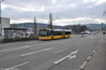 Der C2G 7351 ist am 15.02.2025 auf der Linie 62 nach Uhlbach im Einsatz und befährt nun die Otto-Hirsch-Brücken.