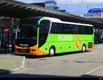 Flixbus mit einem MAN Lion`s Coach im Busbahnhof von Feiburg i.B am 2024.06.07