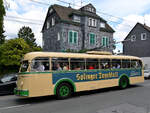 Im Bild der erste in Solingen eingesetzte Oberleitungsbus aus dem Jahr 1952. (Solingen, Juli 2024)
