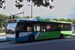 BT-DF-91 VDL Berghof, von Arriva verlässt die Haltestelle nahe dem Bahnhof von Maastricht. 12.09.2024