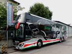 SETRA S531DT von Hofstätter-Reisen hat eine Kärntner Fußballmannschaft ins Innviertel gebracht;  230926