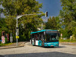 Judenburg. Am 28.8.2024 ist der Postbus-Aichfeldbus 16543 auf der Linie 1 unterwegs gewesen, hier beim Bahnhof Judenburg.