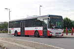 Iveco-Irisbus Crossway (RI-FK250) als Linie 842 in Ried im Innkreis Bhf. Aufgenommen 20.6.2024.