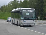 Iveco Crossway E als Testbus (PA-GA11) im Einsatz für Postbus auf der Linie 530 an der Haltestelle Patscherkofel in Innsbruck. Aufgenommen 28.5.2024.