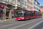 Innsbruck: Mercedes-Benz Citaro 2. Generation der Innsbrucker Verkehrsbetriebe (Bus Nr. 644) als Linie M an der Ersatzhaltestelle Museumstraße. Aufgenommen 25.7.2024.