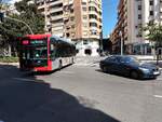 Mercedes-Benz eCitaro, Wagen 1007, Vectalia Mia, als Linie 2, in der Avenida Oscar Esplá in Alicante am 01.10.2024