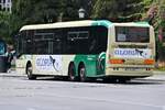 Tranvia de Cadiz - Castrosua Magnus /Volvo B8, Nr.325, Cadiz im September 2024.