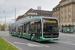 Mercedes eCitaro 7137, auf der Linie 36, verlässt am 18.11.2024 die Haltestelle am badischen Bahnhof. Aufnahme Basel.