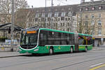 Mercedes Citaro 7018, auf der Tramersatzlinie 3, wartet am 03.02.2025 an der provisorischen Haltestelle am Steinenberg. Aufnahme Basel.