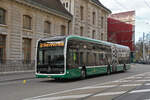 Mercedes eCitaro 7133, auf der Linie 30, fährt am 18.12.2024 zur Endstation am Bahnhof SBB. Aufnahme Basel.