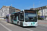 Mercedes Citaro 56 mit der Baloise Werbung der BSU, auf der Linie 1, fährt am 12.08.2024 zur Haltestelle beim Bahnhof Solothurn.