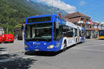 Mercedes Citaro 173 mit der Studer Werbung, auf der Linie 21, verlässt am 05.08.2024 die Endstation beim Bahnhof Interlaken Ost.