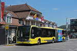 Mercedes Citaro 166 der STI, auf der Linie 21, wartet am 27.07.2024 an der Endstation beim Bahnhof Interlaken Ost.