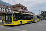 Mercedes Citaro 709 der STI, auf der Linie 21, wartet am 02.09.2024 an der Haltestelle beim Bahnhof Interlaken Ost.