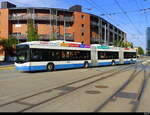 VBZ - Hess Trolleybus Nr.61 unterwegs auf der Linie 31 in Altstetten am 2024.008.14